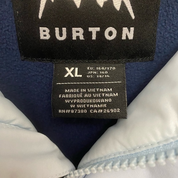 NWOT Burton Boys Covert 2L Jacket & Hat - Skiing | Snowboarding | Sledding - Picture 2 of 14